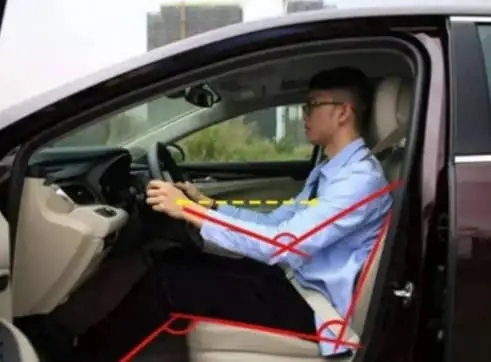 Why Experienced Drivers Prefer Sitting Farther Back – It’s Not Just a Habit, It’s a Big Advantage! 🚗💡